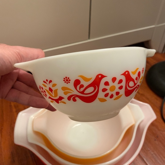 Vintage Pyrex nesting Friendship Cinderella bowls - Picture 1 of 11